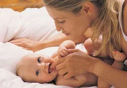10 Reasons to Massage Your Baby: